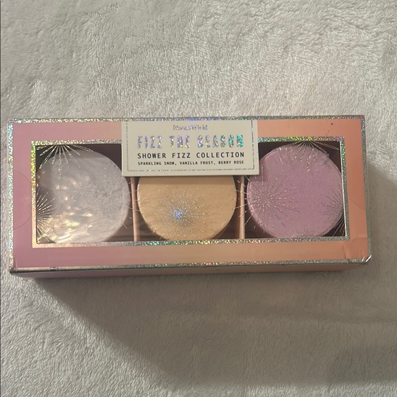 Champagne, Ivory, Lavender Highlighter Trio - Picture 2 of 4